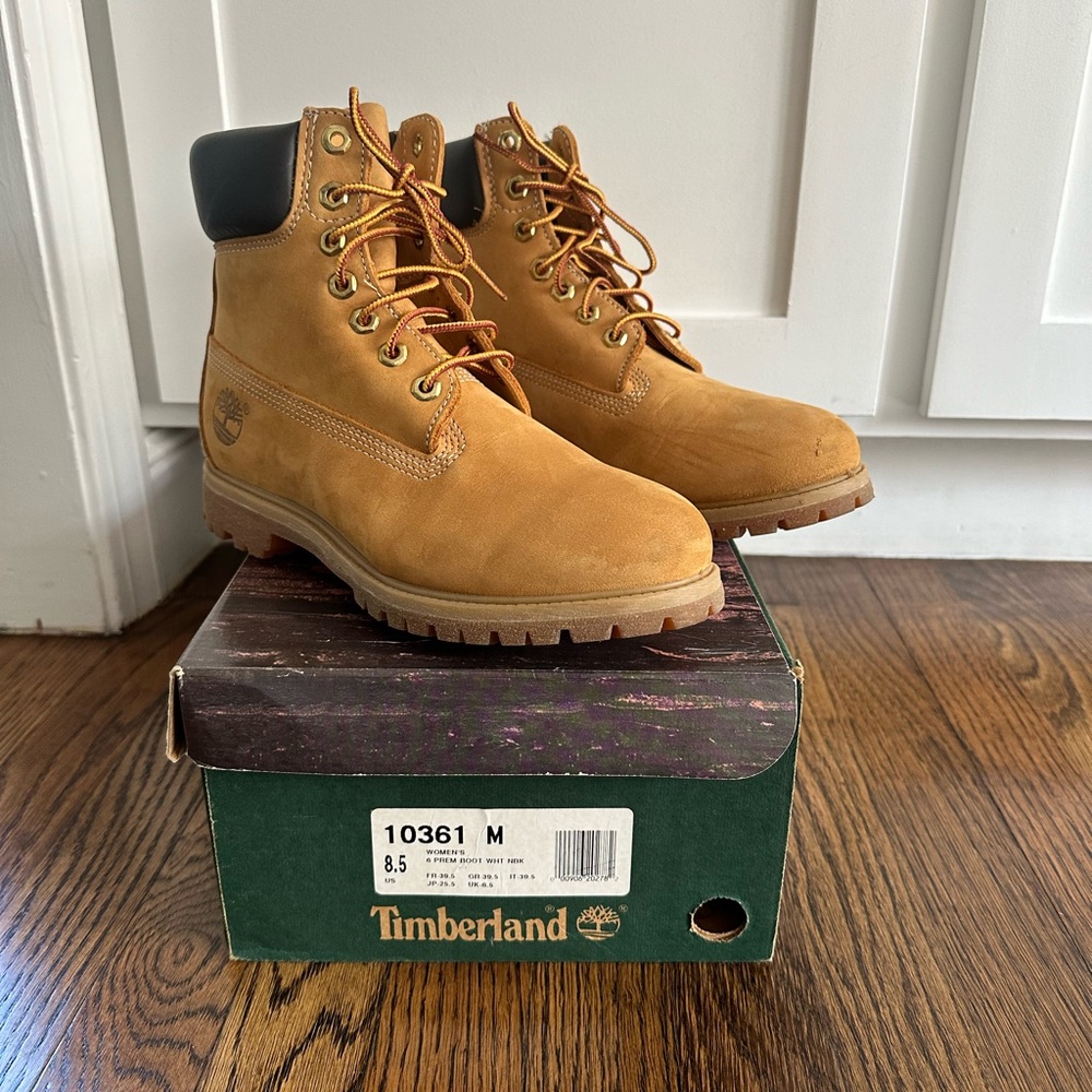 Women’s Timberland 6” premium boot